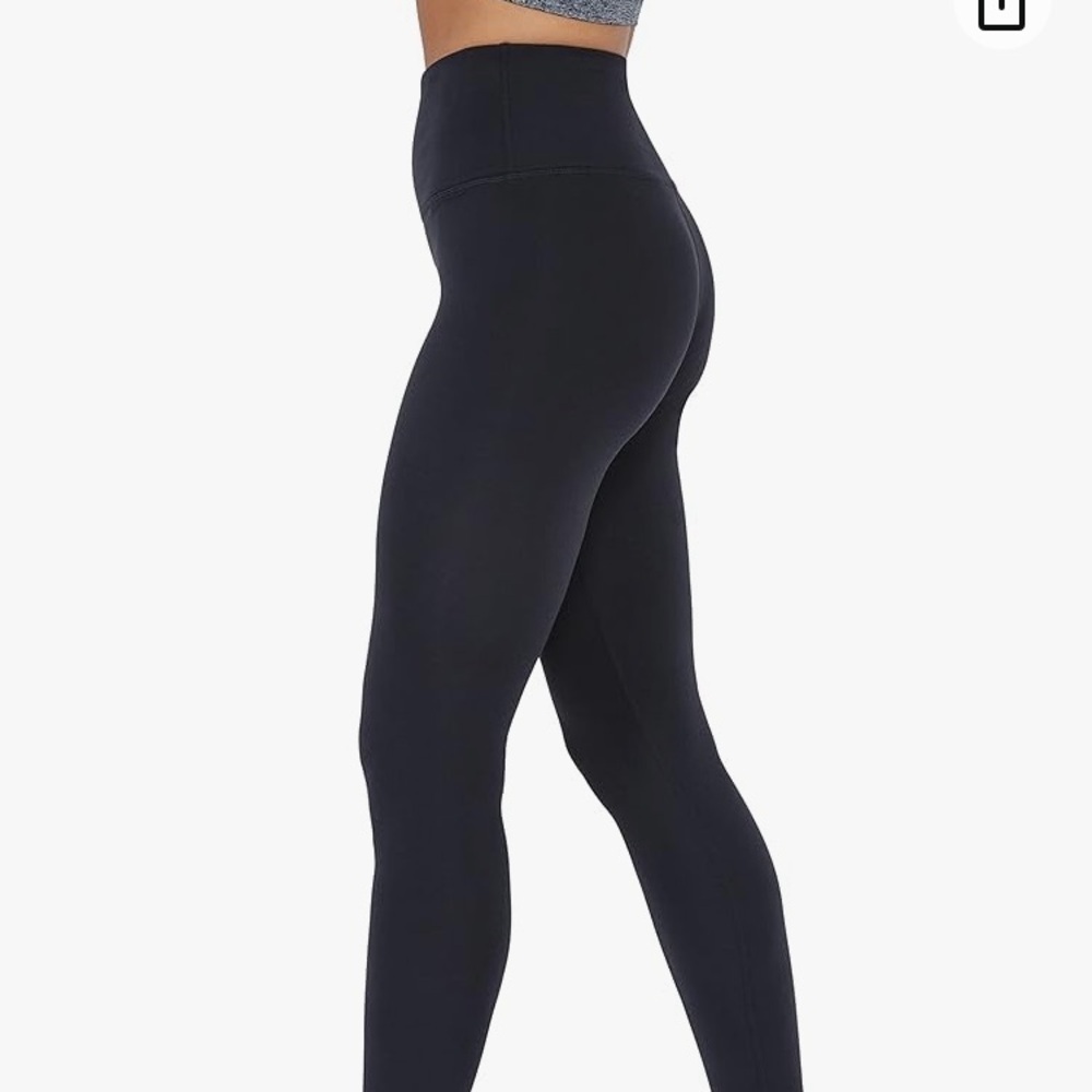 Yogalicious Lux  Black Hi Rise Yoga Ankle Leggings with side pockets